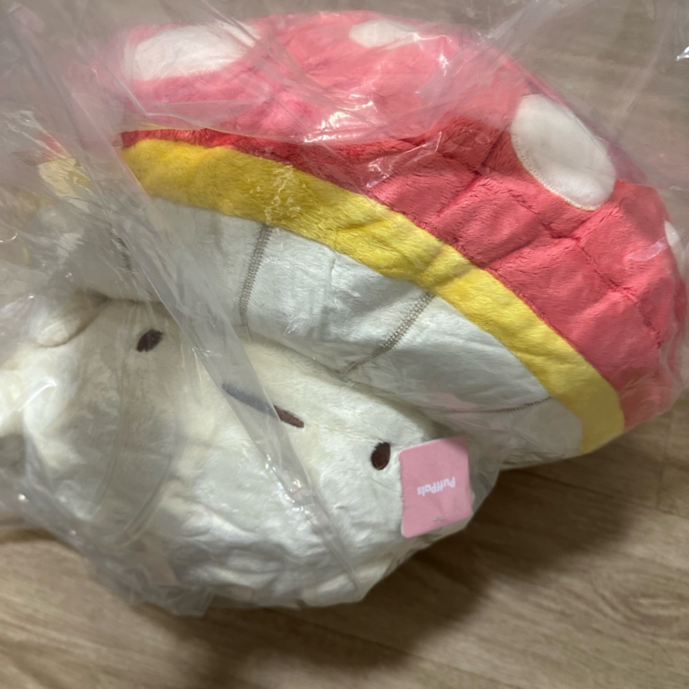 Fluffnest PuffPals Dottie the Mushroom Plush NEW Authentic Rare mega